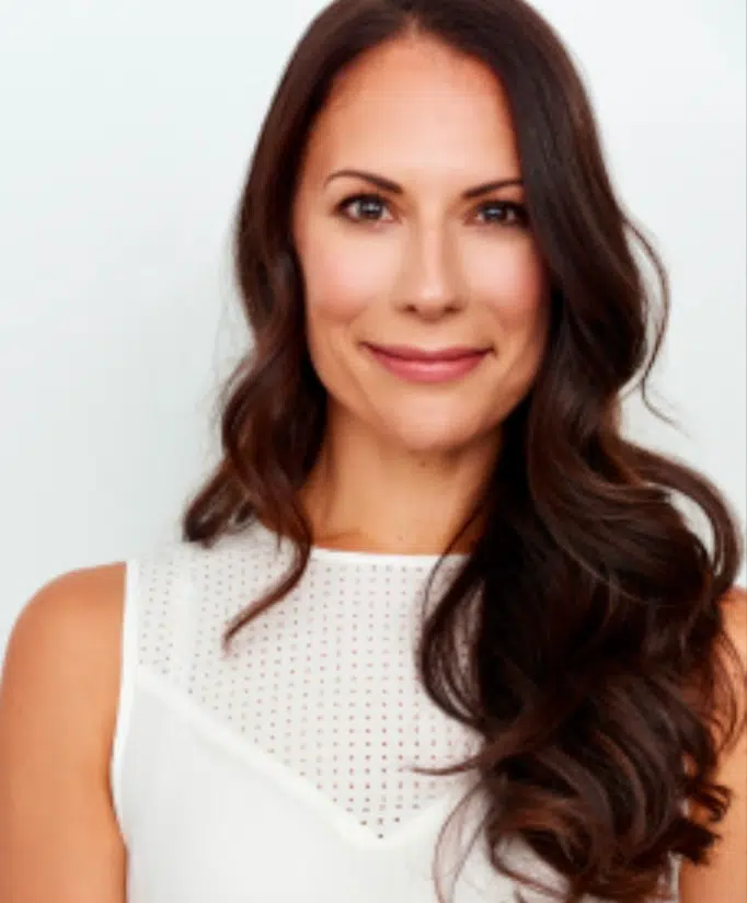 AlanaDonato_Headshot 1